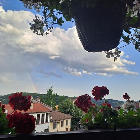 Guest House Lazara Veliko Tărnovo Esterno foto