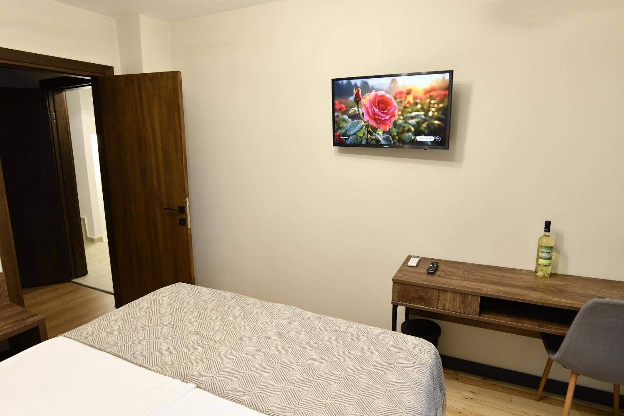 Guest House Lazara Veliko Tărnovo Esterno foto