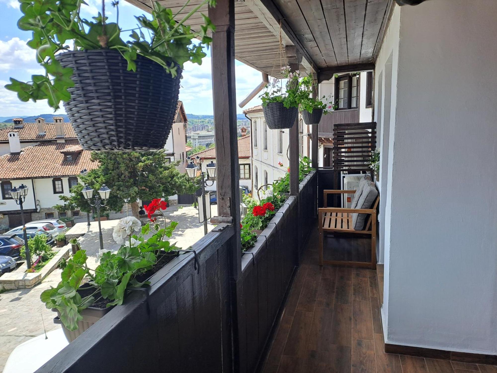 Guest House Lazara Veliko Tărnovo Esterno foto