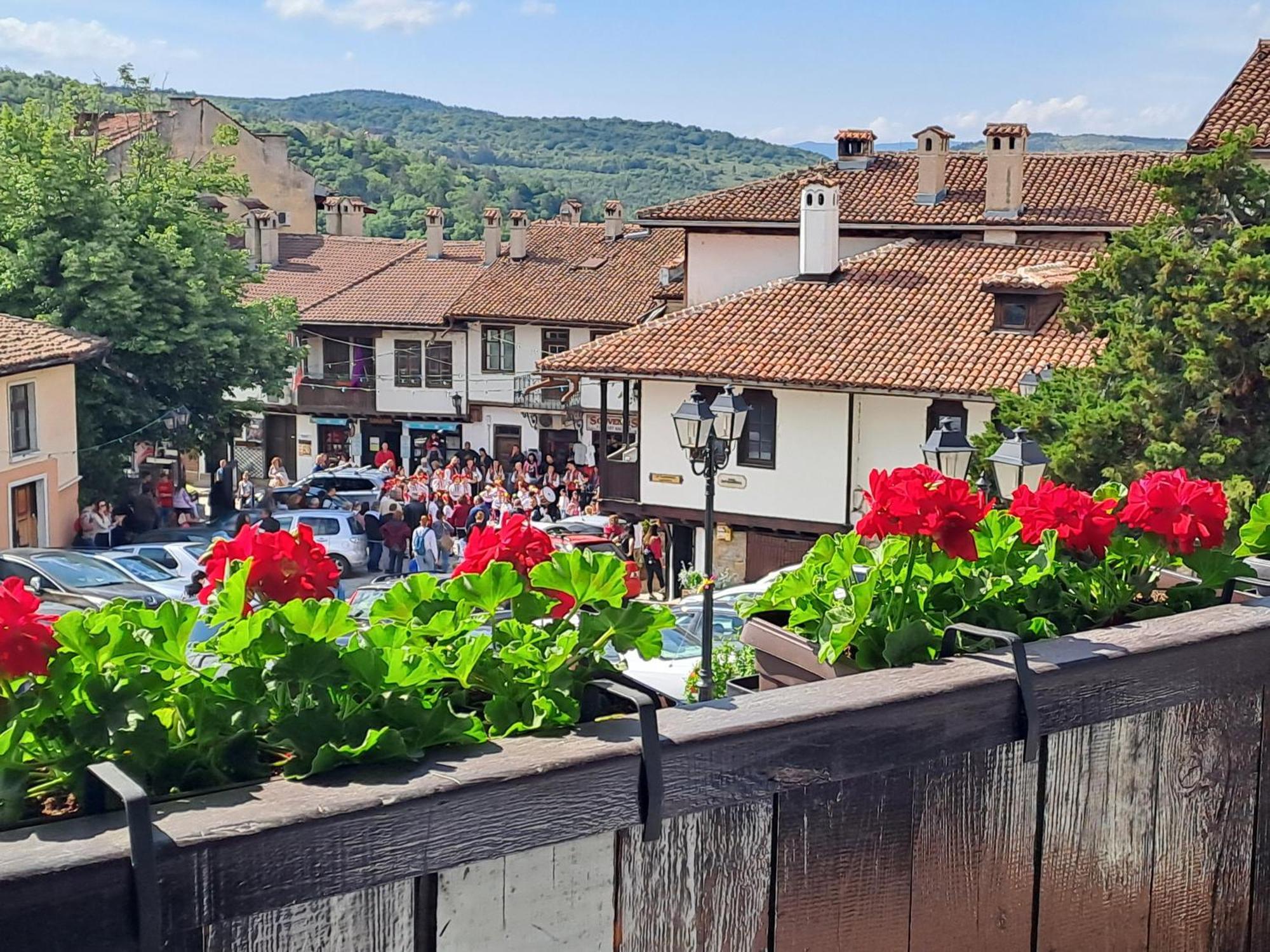 Guest House Lazara Veliko Tărnovo Esterno foto