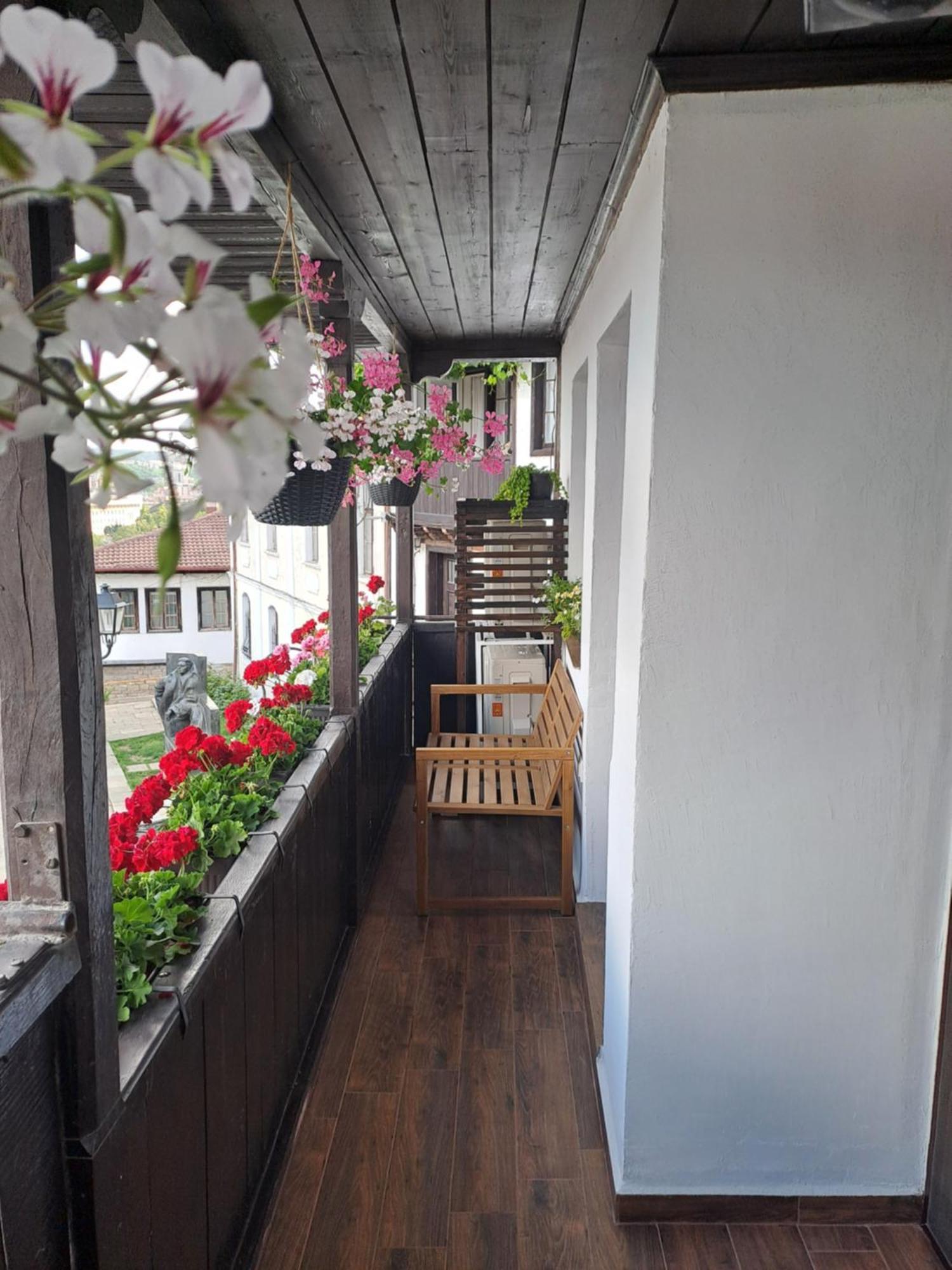 Guest House Lazara Veliko Tărnovo Esterno foto